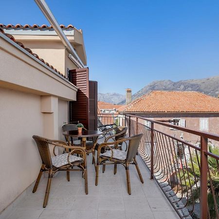 Apartments Pajovic Kotor Bagian luar foto
