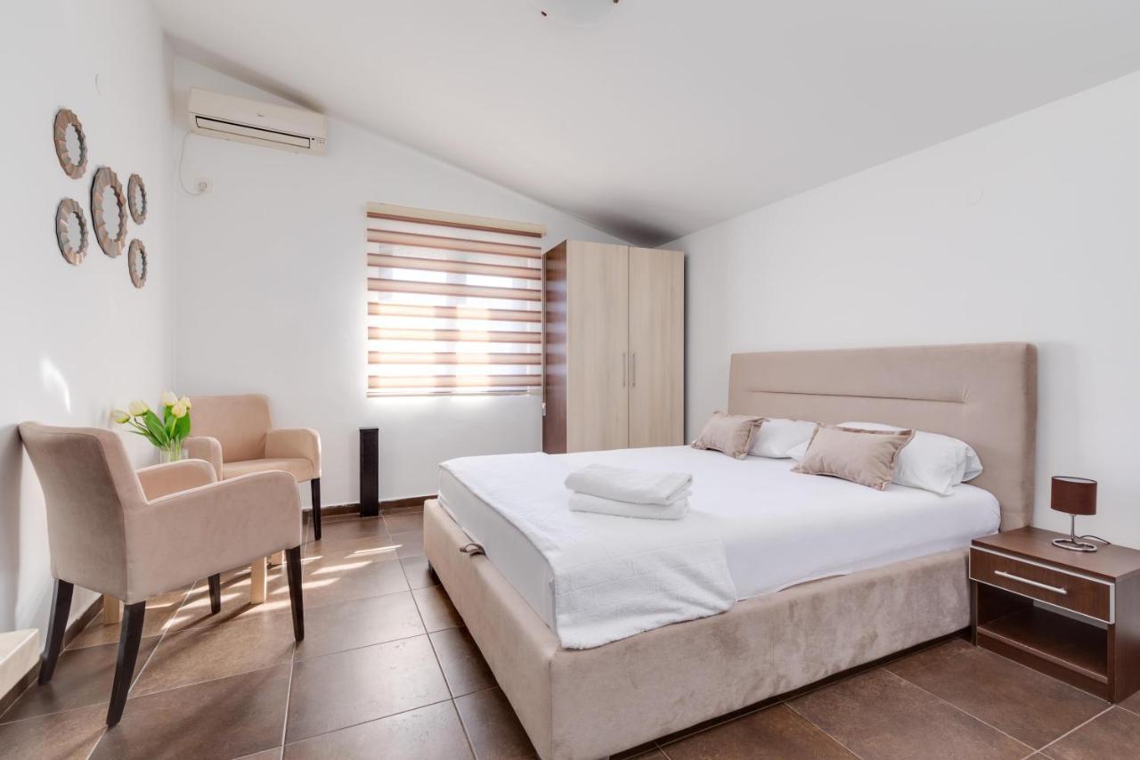 Apartments Pajovic Kotor Bagian luar foto